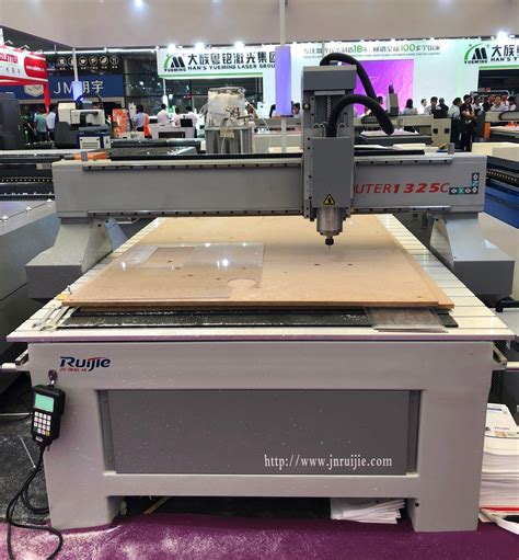 Jinan Ruijie Wood Working CNC Router Machine (RJ 